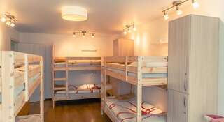 Хостел Стокгольм Уфа Спальное место на двухъярусной кровати в общем номере для женщин-1